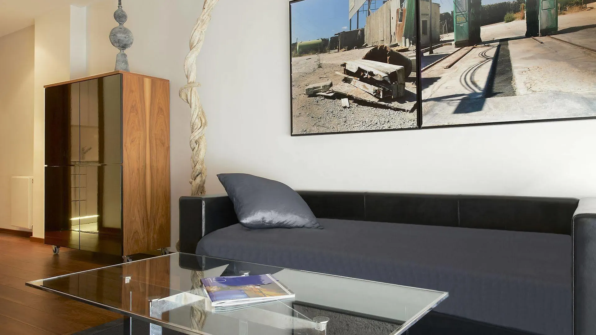 ברצלונה Suites Avenue 0*,  ספרד